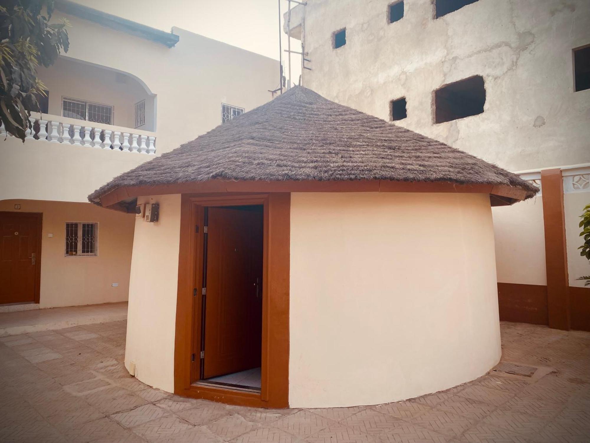 Dabo House Ξενοδοχείο Brufut Εξωτερικό φωτογραφία