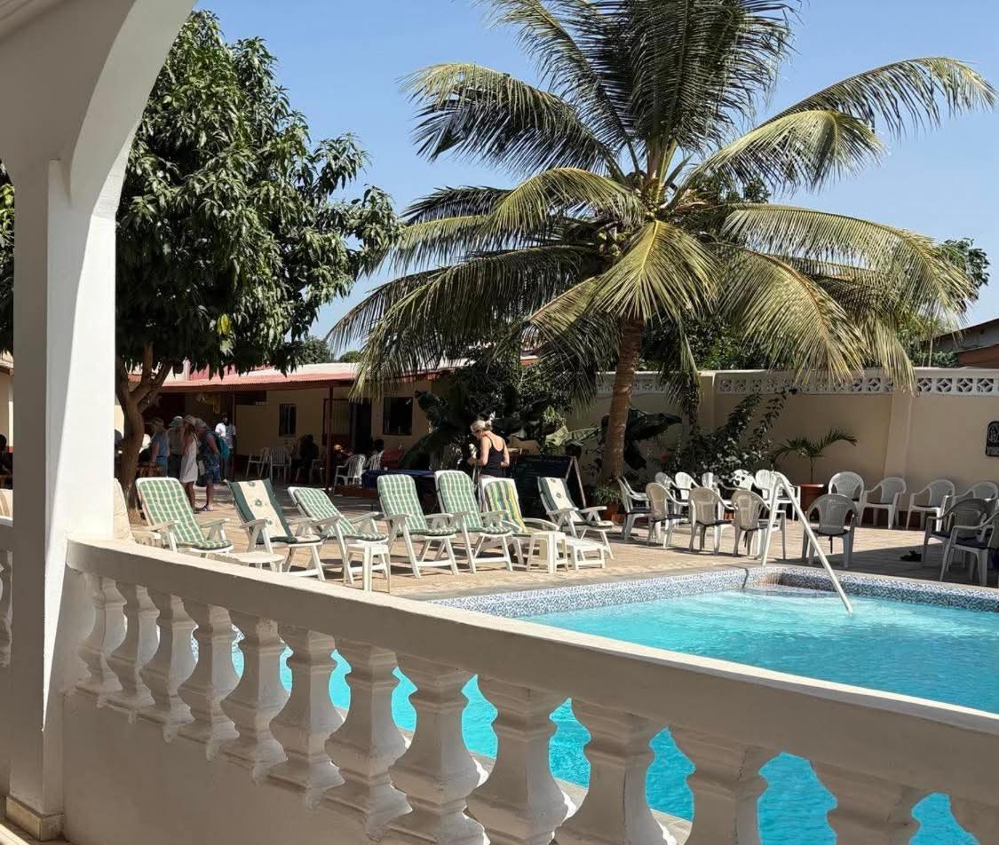 Dabo House Ξενοδοχείο Brufut Εξωτερικό φωτογραφία